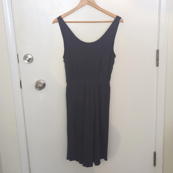 Silk dress from Aritzia, size 6, dark purple - Picture 2 of 4